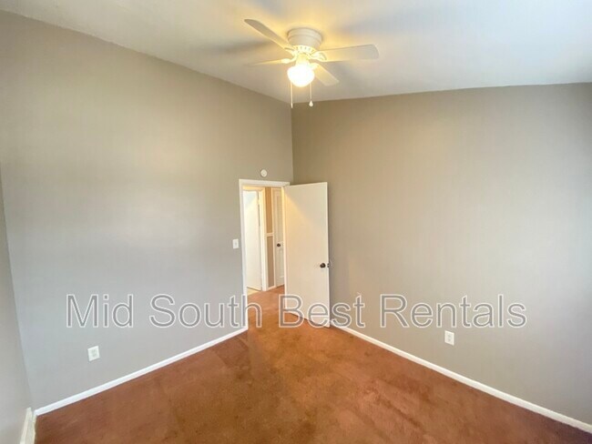 Building Photo - 2298 Cassie Ave