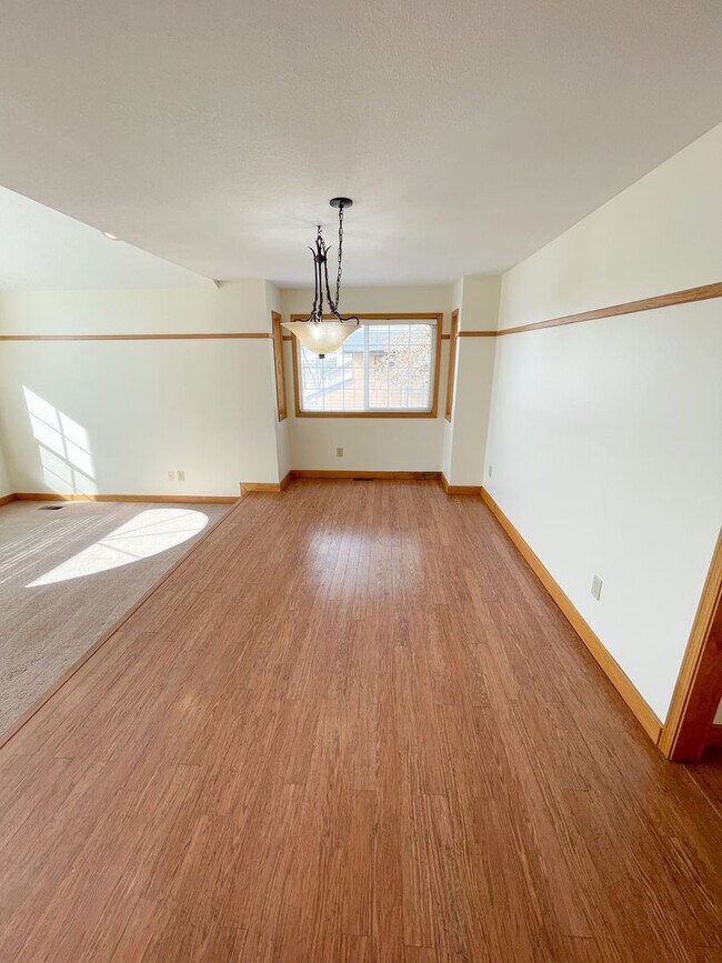 Foto del edificio - 3 bedroom, 2 bath House