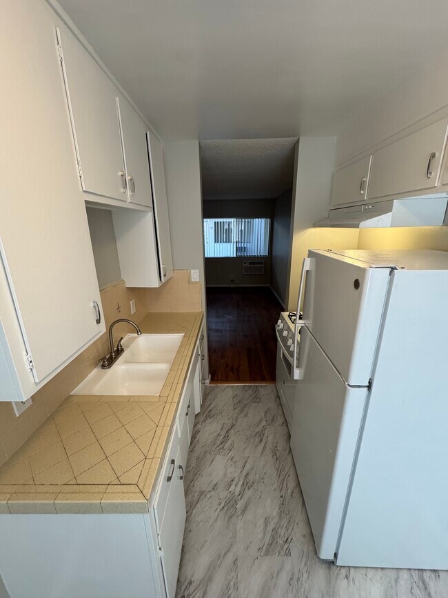 Foto del edificio - 6000 Franklin Ave