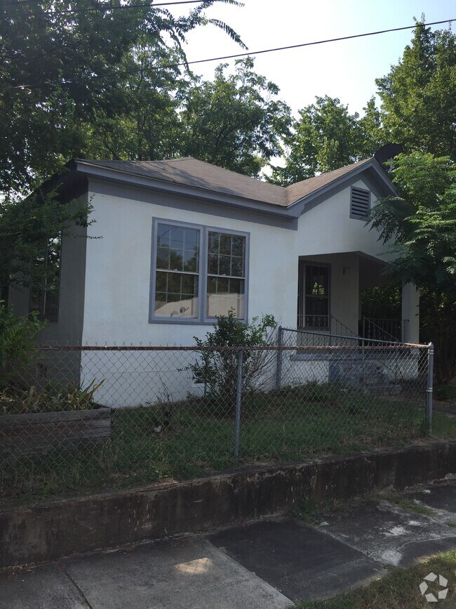 Apartments For Rent in Lonsdale, AR with Yard 1 Rentals