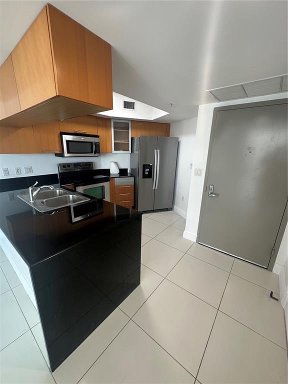 Foto del edificio - 1750 N Bayshore Dr