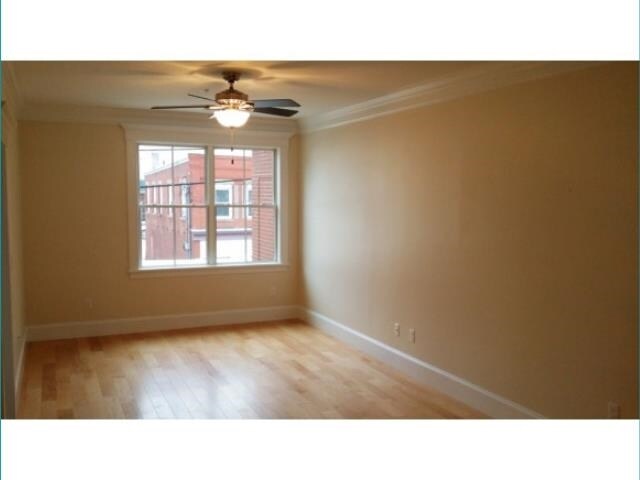 Building Photo - 2 Silver St