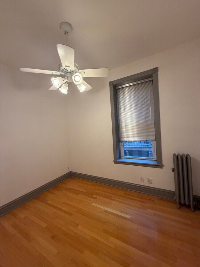 Foto del edificio - 2533 W Cortez St