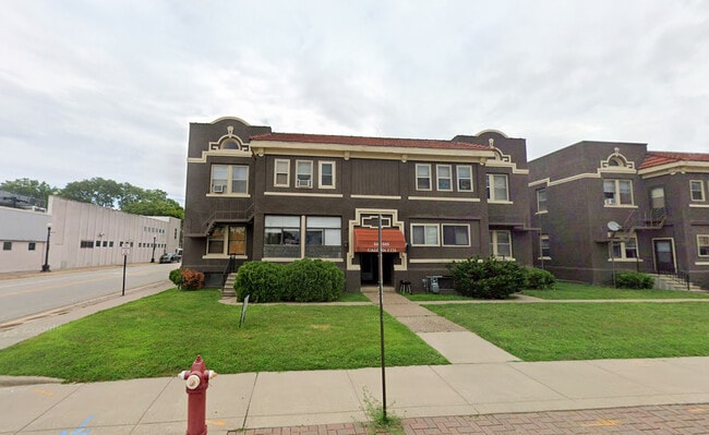 Building Photo - 505 Cass St