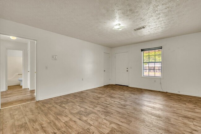 Foto del edificio - 503 Cromwell St