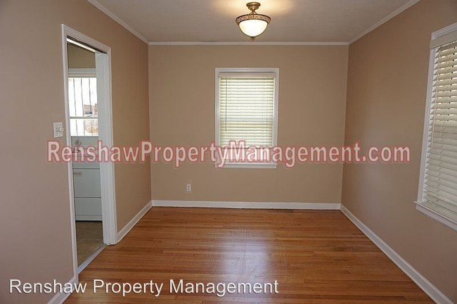 Building Photo - 3 br, 1 bath House - 883 N. Mendenhall Rd.