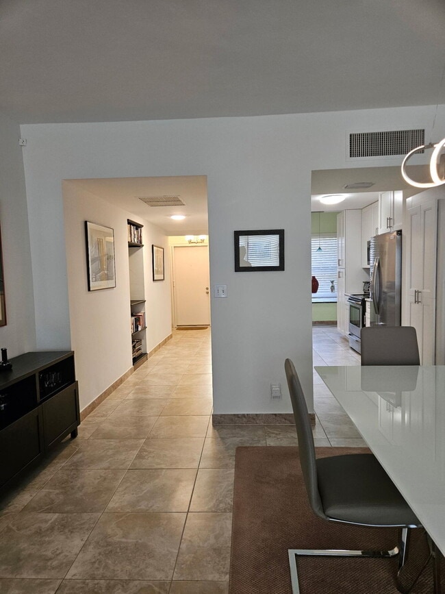Foto del edificio - 900 Greensward Ln