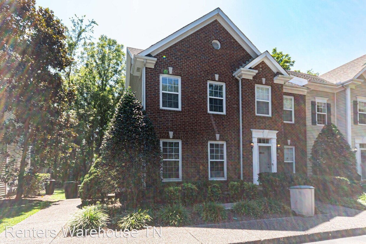 2 br, 1.5 bath House 301 Newport Cove Court House for Rent in
