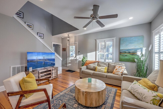 Building Photo - 1175 Leesville St