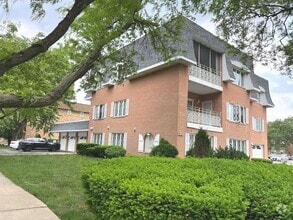 Building Photo - 9701 S Keeler Ave
