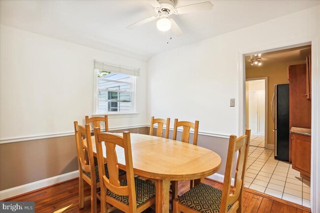 Building Photo - 1806 Arcola Ave