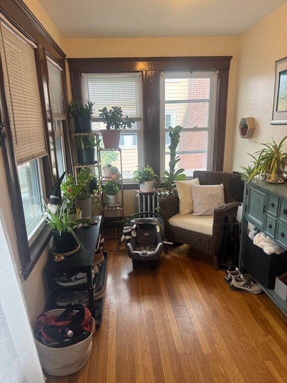 Foto del edificio - 29 Brewster Rd