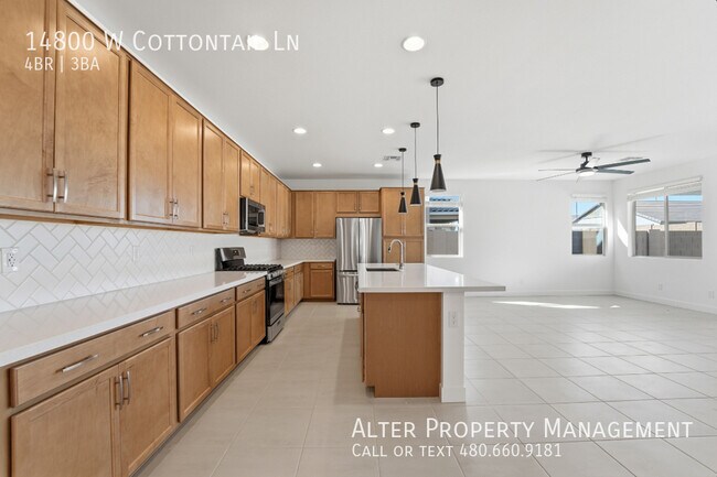 Foto del edificio - 14800 W Cottontail Ln