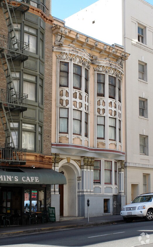 Building Photo - 815 Bush St