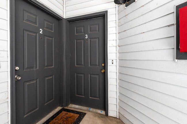 Foto del edificio - 628 N State St