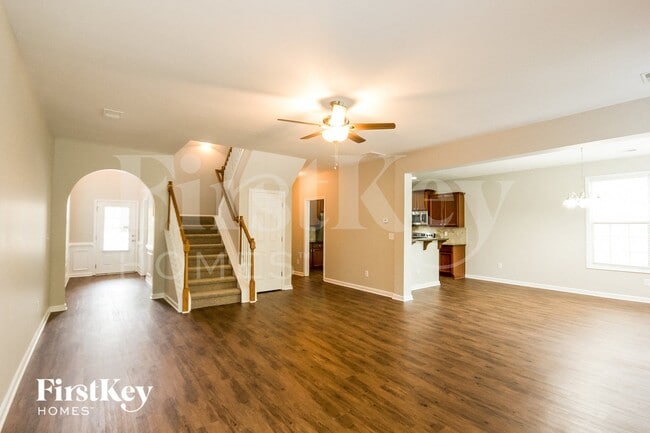 Foto del edificio - 5779 Chatham Cir NW