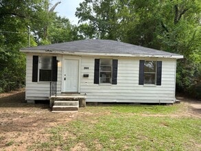 Building Photo - 2641 Valley Ridge Rd
