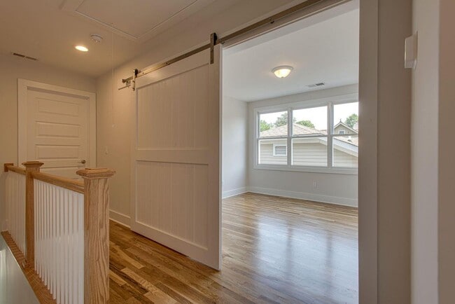 Building Photo - 808 Shelby Ave