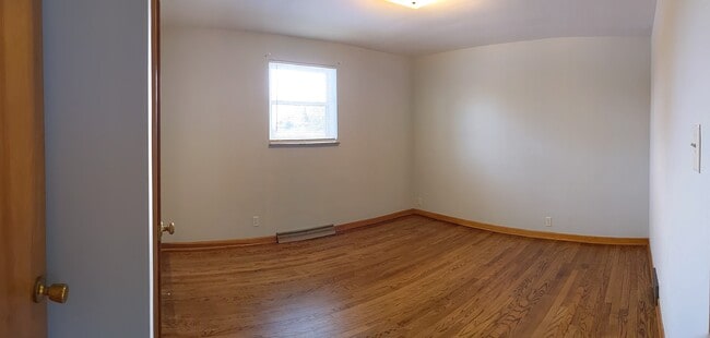 3rd bedroom - 314 S Forest Ave