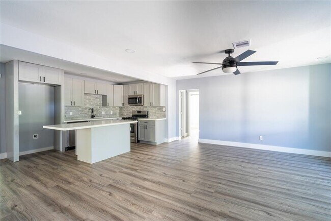 Foto del edificio - 5231 Munger St