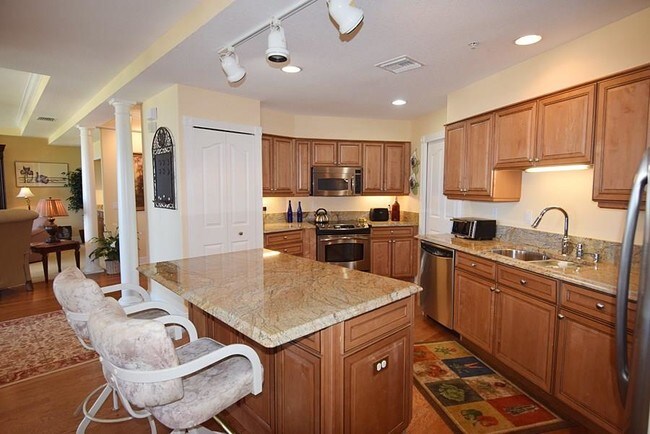 Building Photo - 3744 NE Indian River Dr