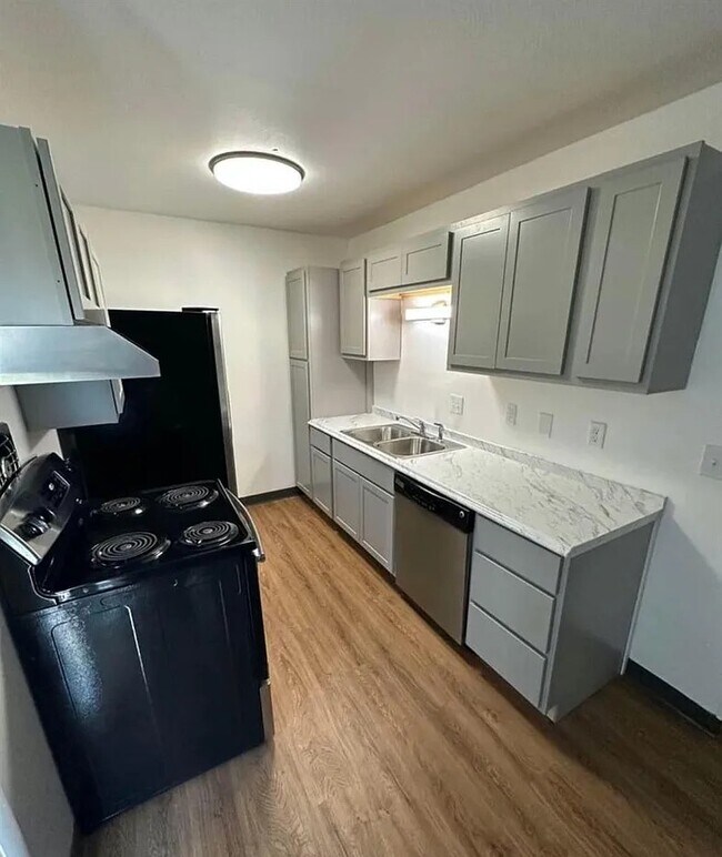 Building Photo - 1556 Meredith Dr