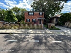 Building Photo - 825 McDuff Ave S