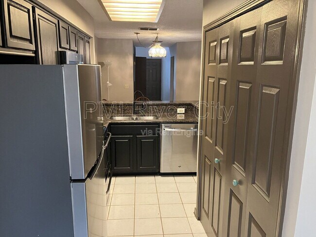 Building Photo - 1539 Summer Sands Dr