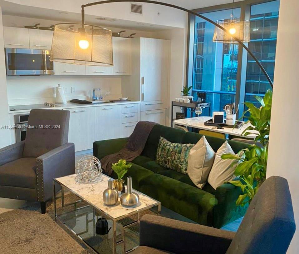 Foto principal - 55 SW 9th St