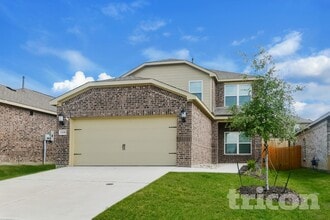 Building Photo - 1206 Dye Blvd