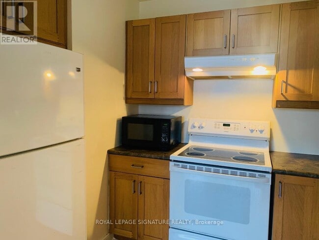 Photo du bâtiment - 40 Homewood Ave