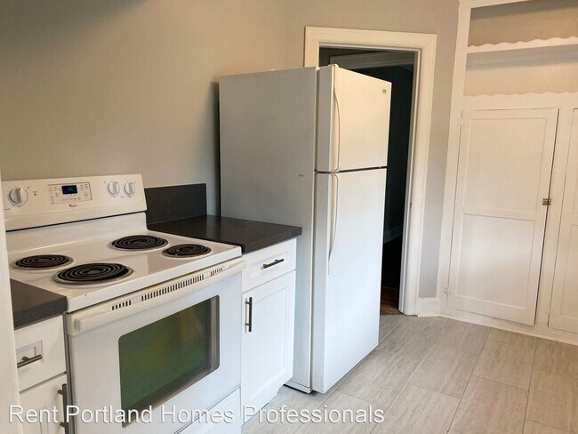 Building Photo - 2 br, 1 bath House - 3385 SW 87th Avenue