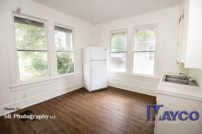 Building Photo - 536 Wilkinson