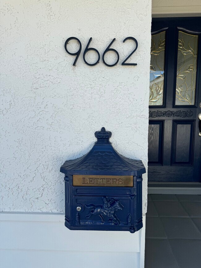 Foto del edificio - 9662 Reading Ave