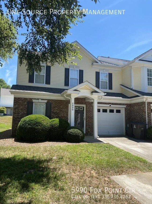 Building Photo - 5990 Fox Point Cir