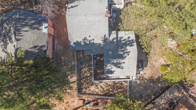 Foto del edificio - 2403 Independence Ln