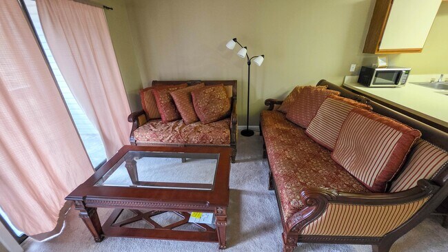 Foto del edificio - 500 Fairway Village Dr