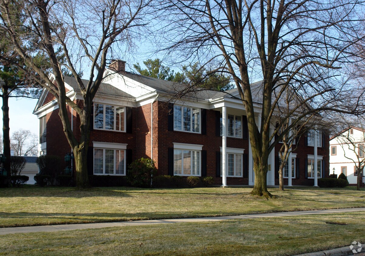 66216631 Kingsbridge Dr, Sylvania, OH 43560 Apartments in Sylvania