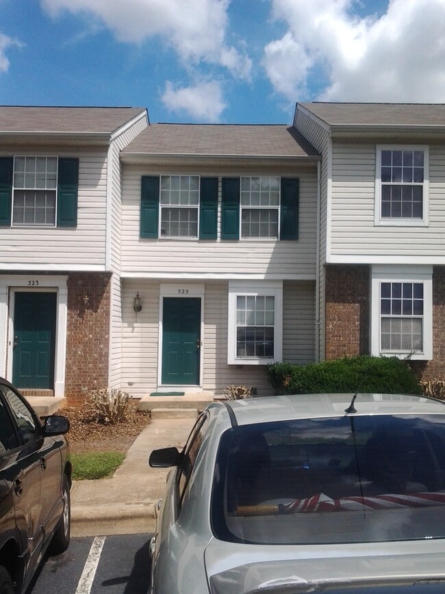 Building Photo - 525 Lex Dr