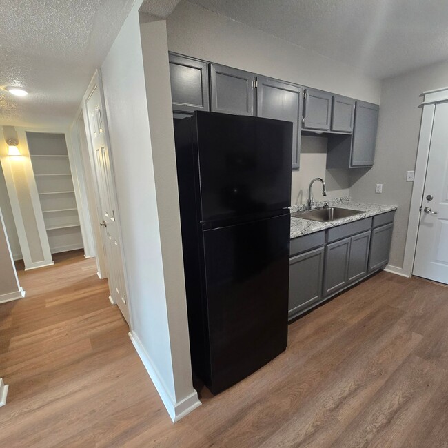 Building Photo - Partial Utilities Included - Newly Remodel...