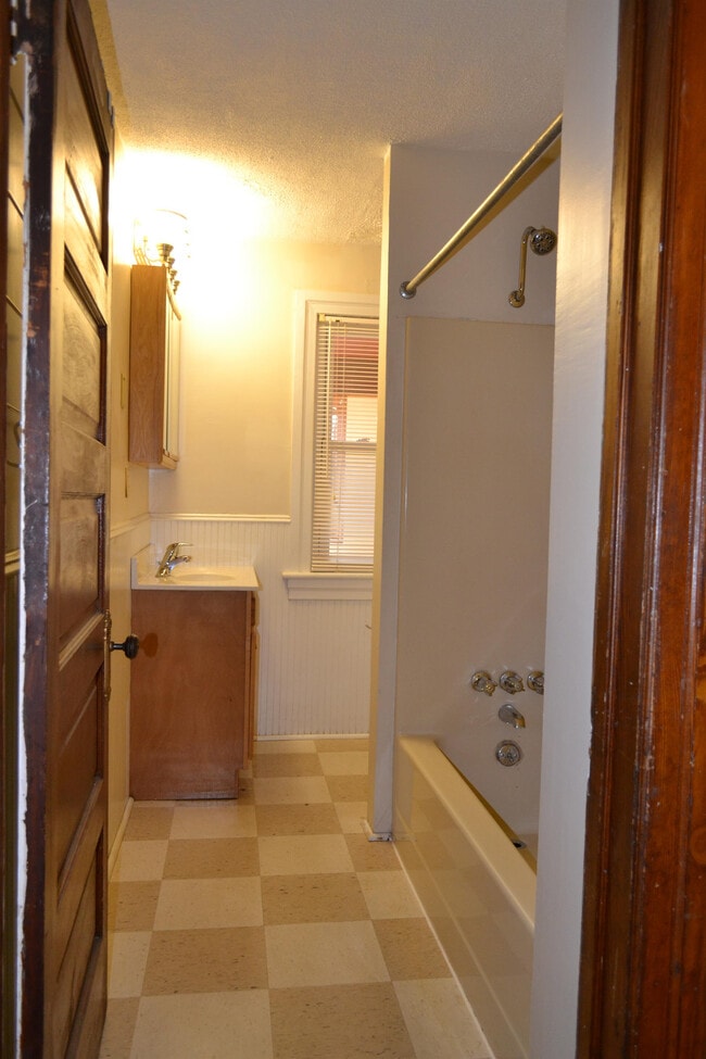 507 Grier St Unit 1, Williamsport, PA 17701 Apartment for Rent in