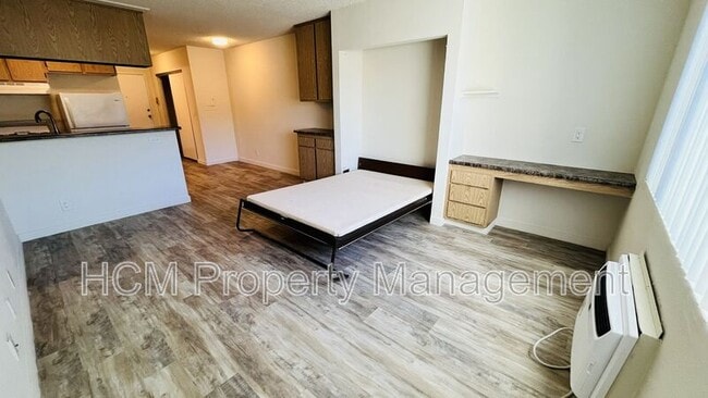 Building Photo - 10075 Tujunga Canyon Blvd