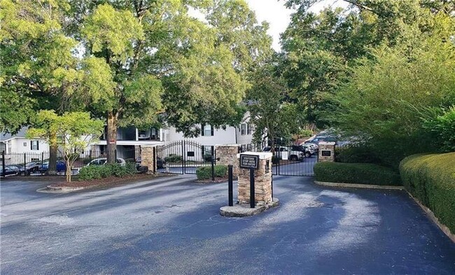 Foto del edificio - 1150 Collier Rd NW