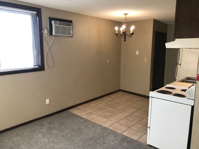 Foto del edificio - Main Floor Studio in St. Paul - Great Location