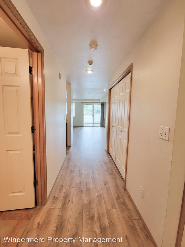 Building Photo - 1 br, 1 bath House - 1127 WHEATON WAY #A2