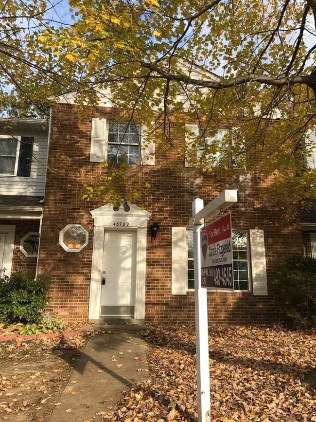 Building Photo - 45789 Church Dr