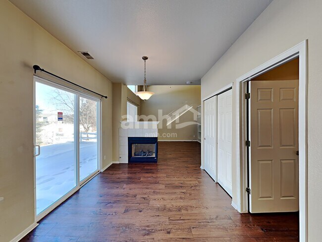 Building Photo - 1123 S Flatrock Circle