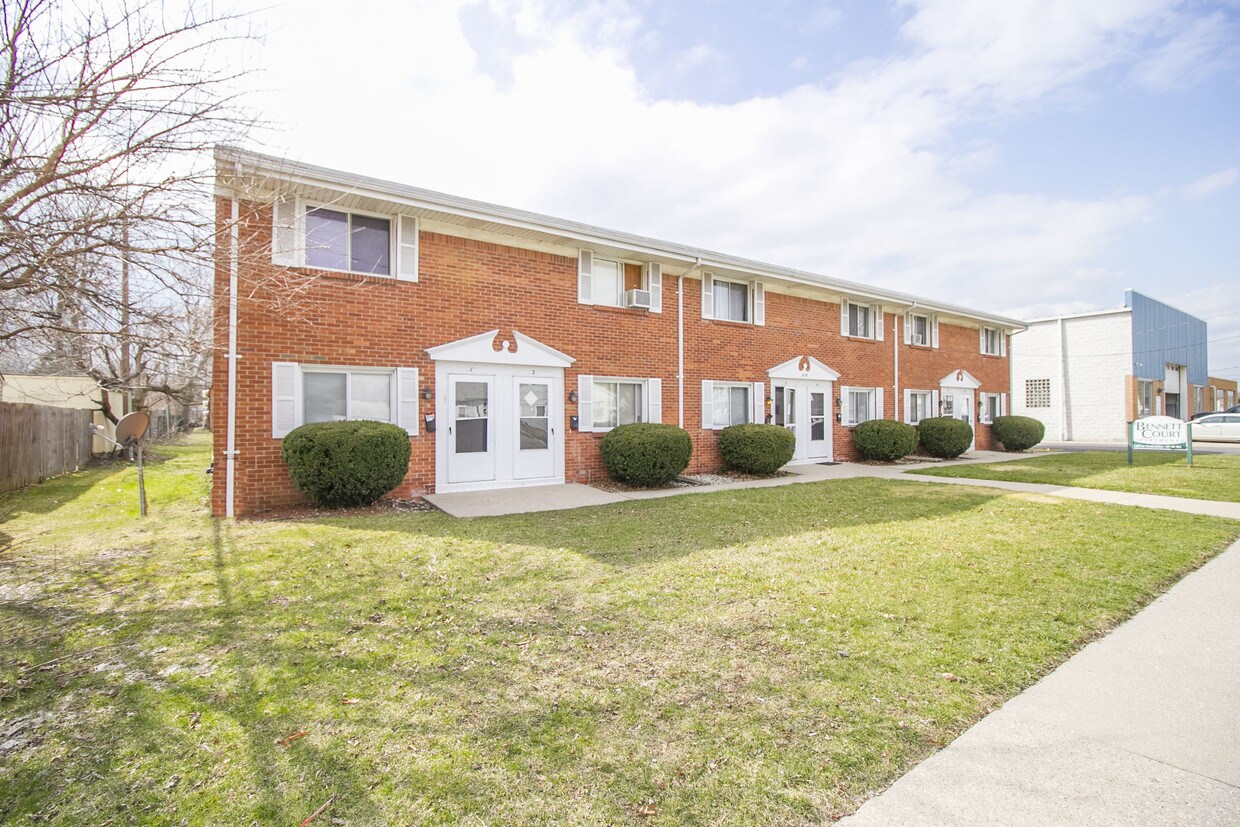 4715 Rd, Toledo, OH 43612 Townhome Rentals in Toledo OH