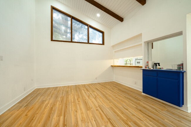 Building Photo - 8914 Brightwater