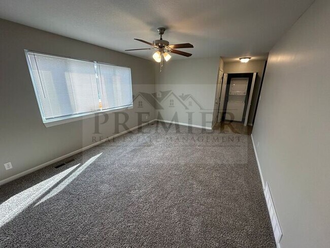 Foto del edificio - 9314 Reeder Dr